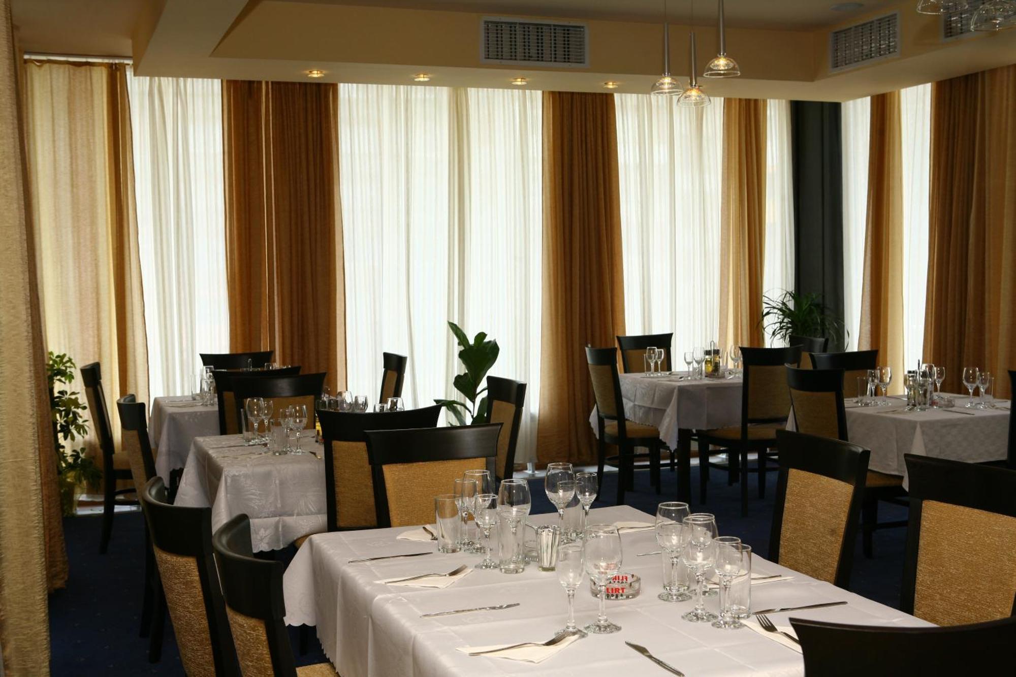 Hotel Queen Aydemir Εξωτερικό φωτογραφία